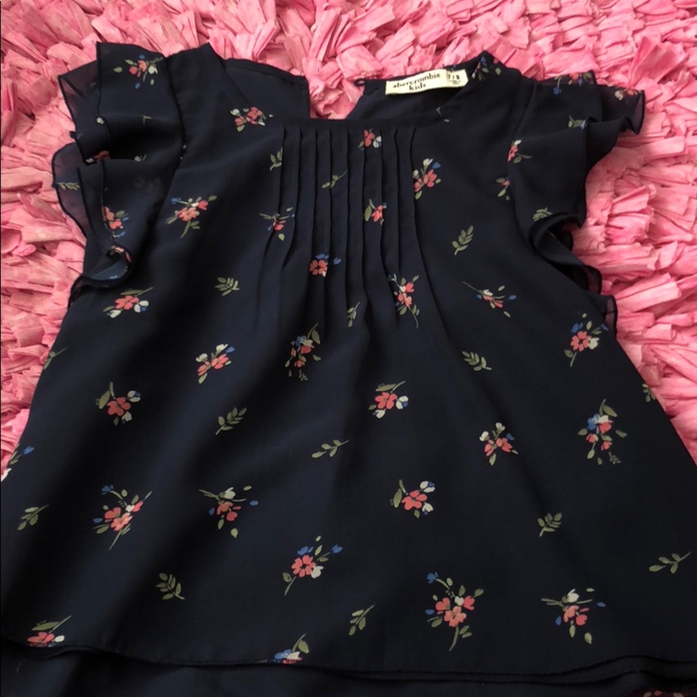 Ruffle shirt